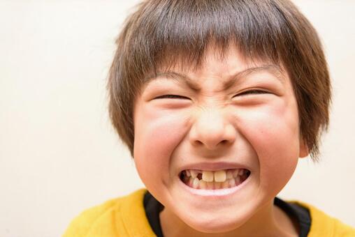 綾瀬の歯医者、新井歯科医院の子供の矯正治療